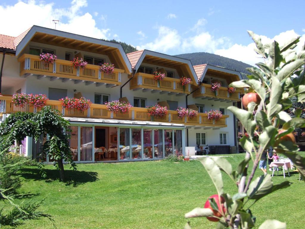 Hotel Olympia Sarentino Habitación foto